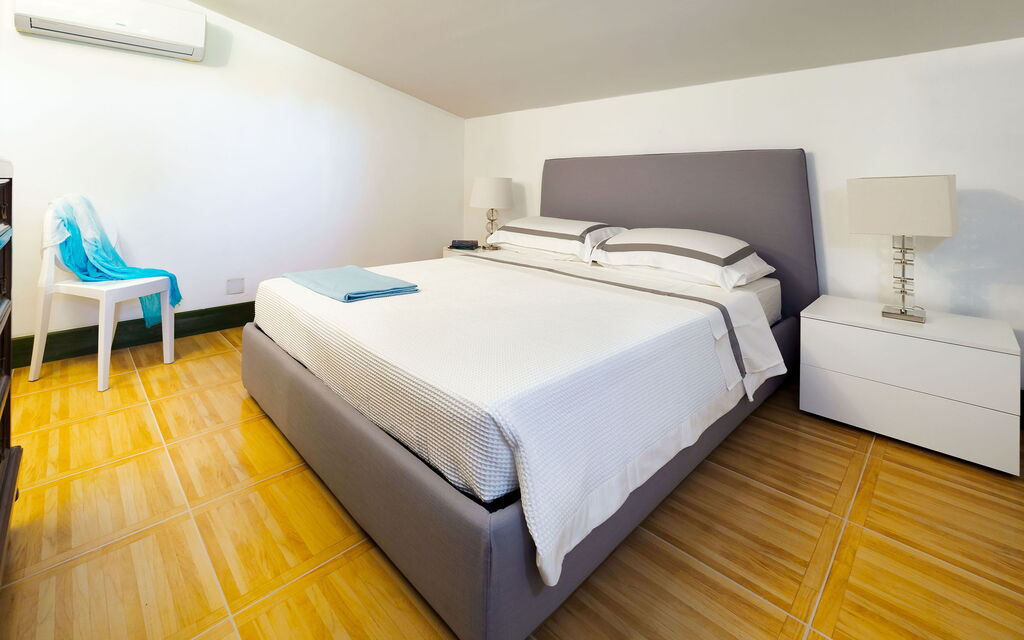 Casa Desiderio - Siracusa, Sicilia: Autumn, Bedroom, Spring, Summer