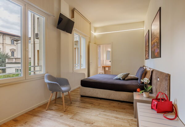 Lucy Florence Charming Modern Apartment Near Piazza Della Libertà: Autumn, Bedroom, Spring, Summer, Winter