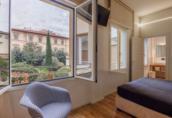 Lucy Florence Charming Modern Apartment Near Piazza Della Libertà: Autumn, Bedroom, Spring, Summer, Winter