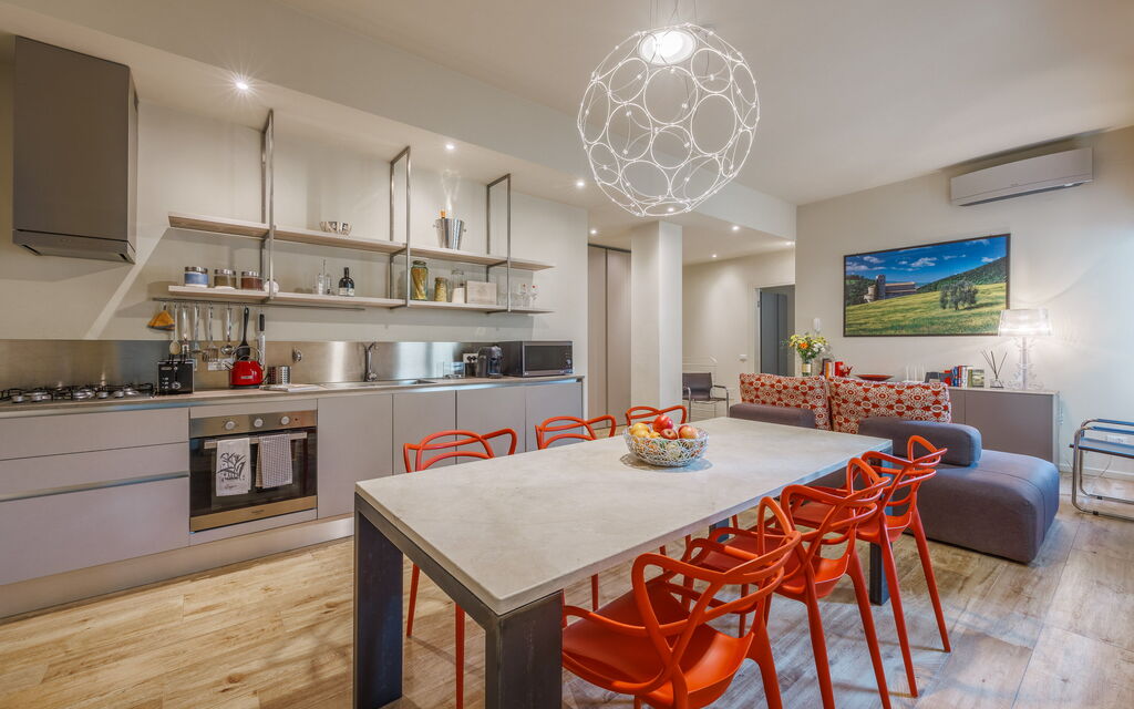 Lucy Florence Charming Modern Apartment Near Piazza Della Libertà: Autumn, Kitchen, Living Room, Spring, Summer