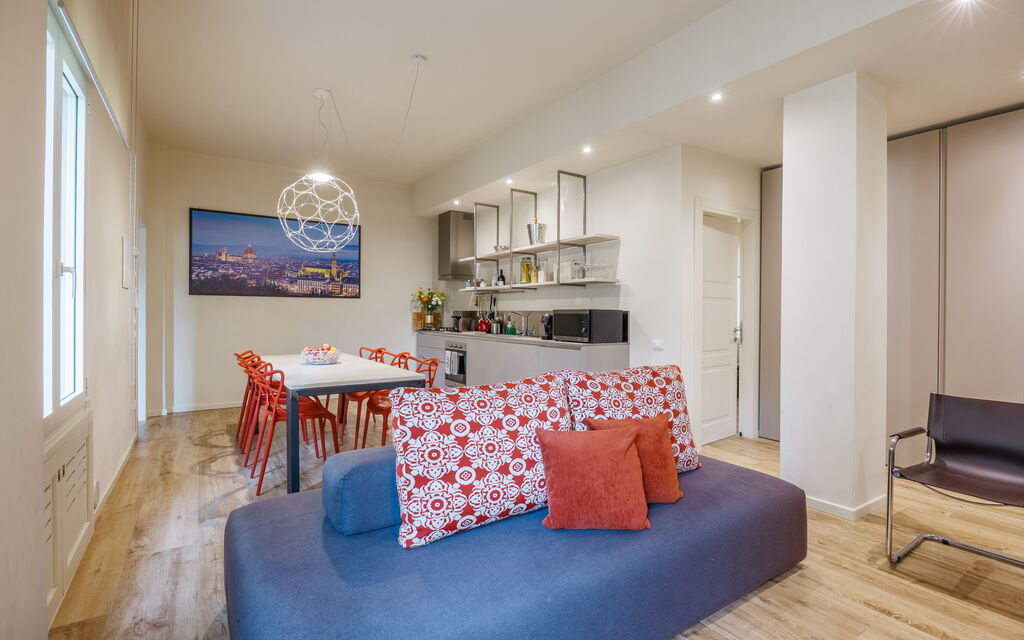 Lucy Florence Charming Modern Apartment Near Piazza Della Libertà: Autumn, Kitchen, Living Room, Spring, Summer