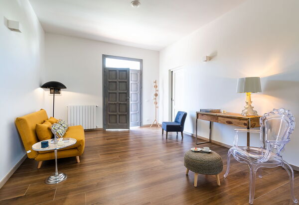 Casa Ocra - Misiliscemi, Sicilia: Autumn, Living Room, Spring, Summer