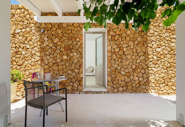 Casa Ocra - Misiliscemi, Sicilia: Autumn, Balcony / Terrace / Patio, Building Exterior, Outdoor, Spring, Summer