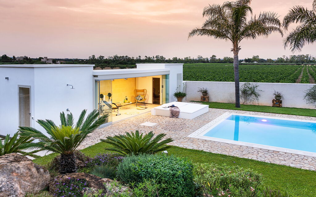 Casa Ocra - Misiliscemi, Sicilia: Autumn, Balcony / Terrace / Patio, Building Exterior, Garden, Outdoor, Pool, Spring, Summer