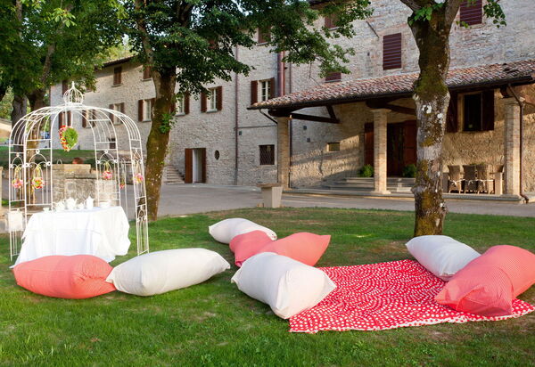 Villa Pietraverde - Gubbio, Umbria: all'aperto, Autunno, Balcone / Terrazza / Patio, Estate, Esterni, Giardino, Primavera