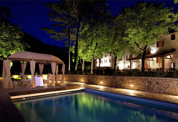 Villa Pietraverde - Gubbio, Umbria: all'aperto, Autunno, Balcone / Terrazza / Patio, Estate, Esterni, Piscina, Primavera