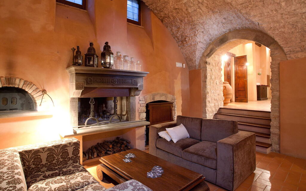 Villa Pietraverde - Gubbio, Umbria: Autunno, Estate, Primavera, Soggiorno