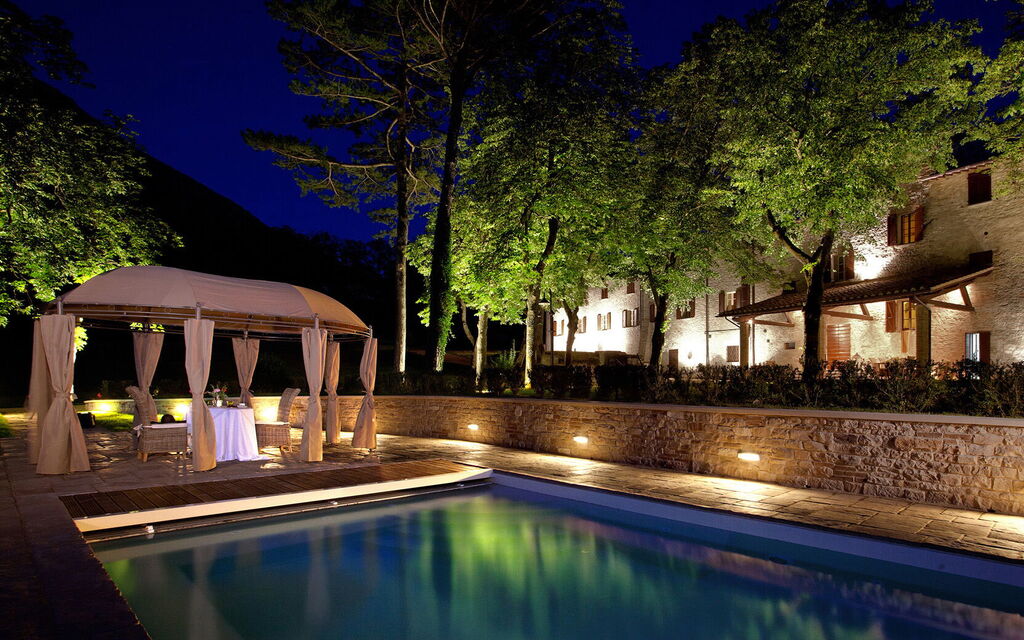 Villa Pietraverde - Gubbio, Umbria: all'aperto, Autunno, Balcone / Terrazza / Patio, Estate, Esterni, Piscina, Primavera