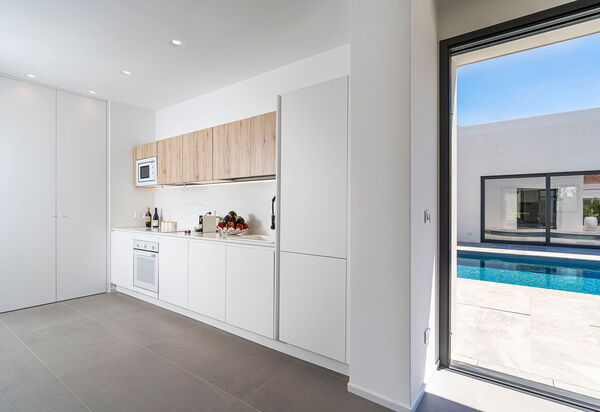 Villa Duetto - Siracusa, Sicilia: Autumn, Kitchen, Pool, Spring, Summer