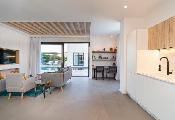 Villa Duetto - Siracusa, Sicilia: Autumn, Kitchen, Living Room, Spring, Summer