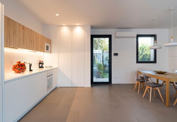 Villa Duetto - Siracusa, Sicilia: Autumn, Dining Room, Kitchen, Spring, Summer