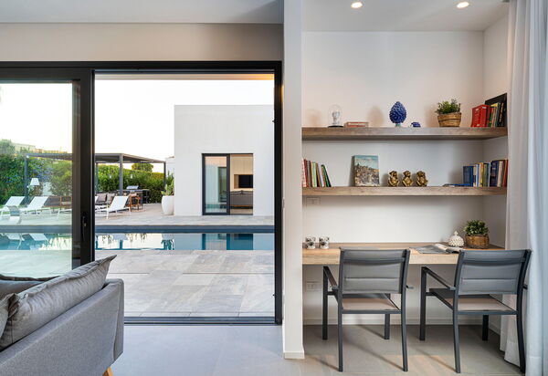 Villa Duetto - Siracusa, Sicilia: Autumn, Balcony / Terrace / Patio, Living Room, Pool, Spring, Summer