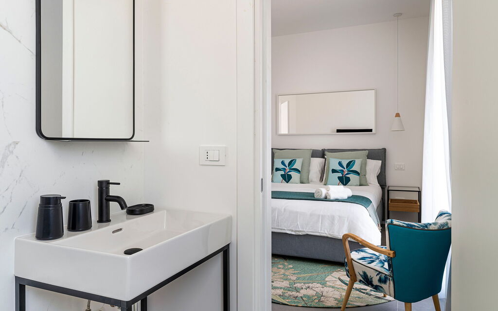 Villa Duetto - Siracusa, Sicilia: Autumn, Bathroom, Bedroom, Spring, Summer