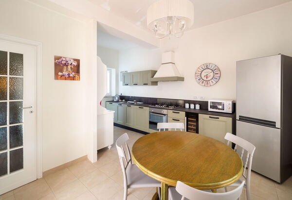 Villa Diamante - Siracusa, Sicilia: Autumn, Kitchen, Spring, Summer