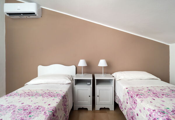Villa Diamante - Siracusa, Sicilia: Autumn, Bedroom, Spring, Summer