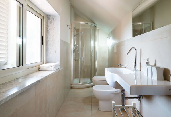 Villa Diamante - Siracusa, Sicilia: Autumn, Bathroom, Spring, Summer