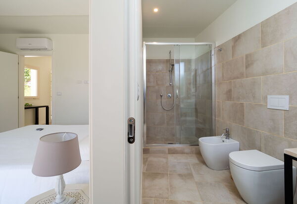 Villa Diamante - Siracusa, Sicilia: Autumn, Bathroom, Spring, Summer