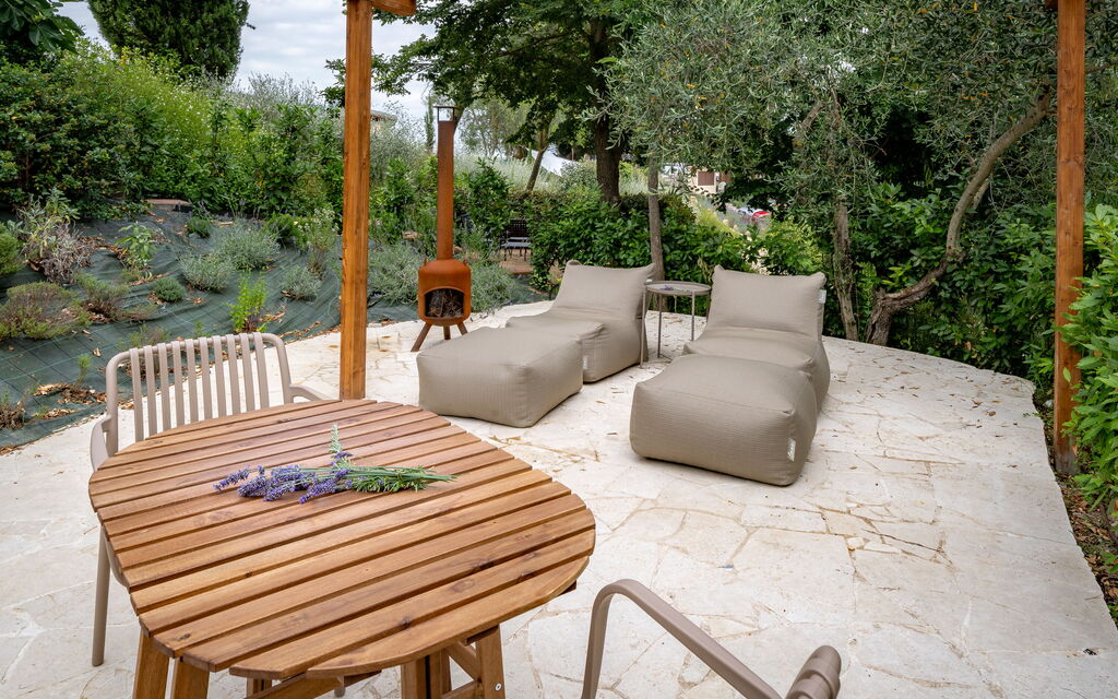 Correggiolo Spereto Apartment With Pool, Montaione: Autunno, Estate, Giardino, Primavera