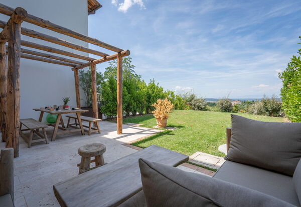 Coratina Spereto Apartment with Pool, Montaione: Autunno, Estate, Esterni, Primavera