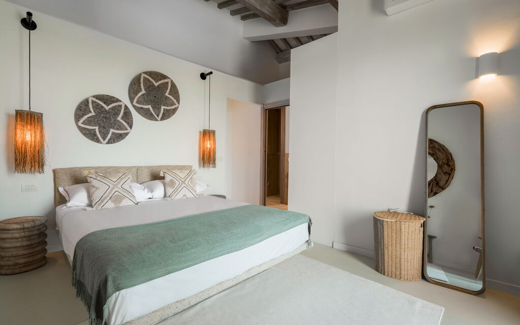 Coratina Spereto Apartment with Pool, Montaione: Autumn, Bedroom, Spring, Summer